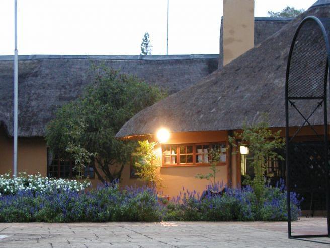 Valverde Country Hotel Lanseria Exterior photo