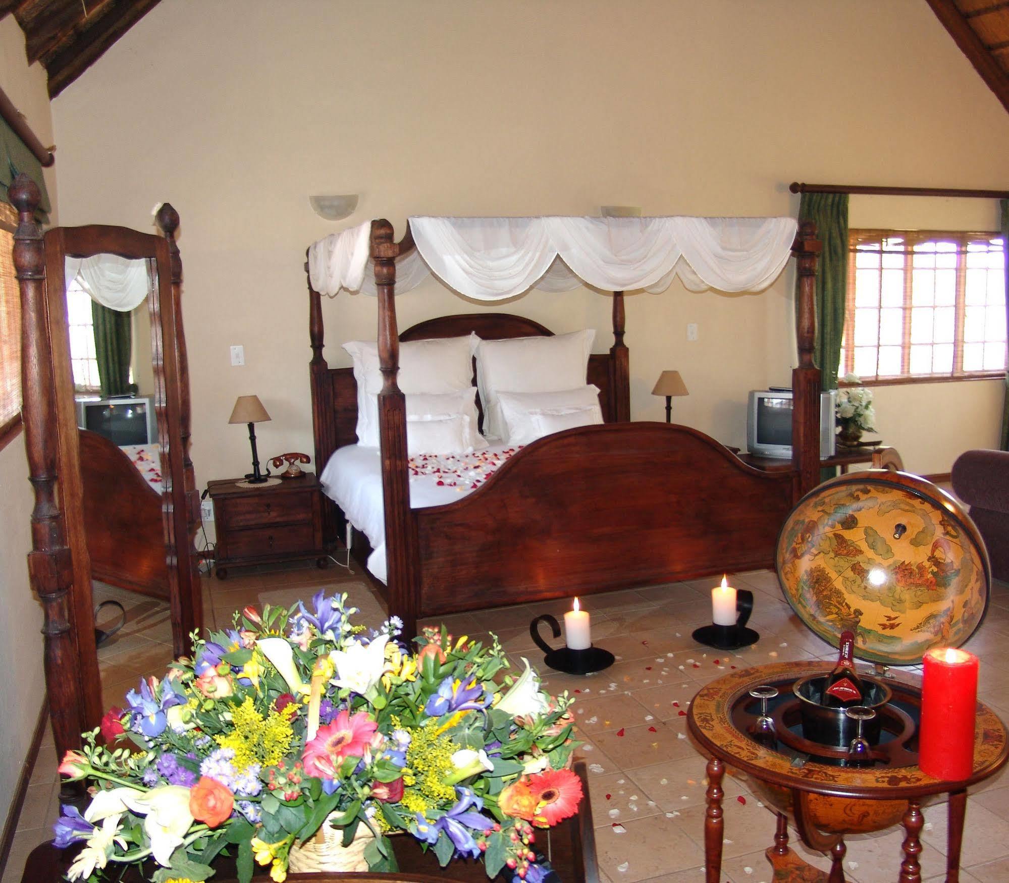 Valverde Country Hotel Lanseria Exterior photo